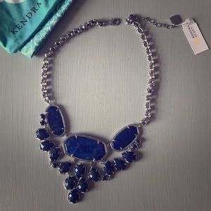 Kendra Scott necklace